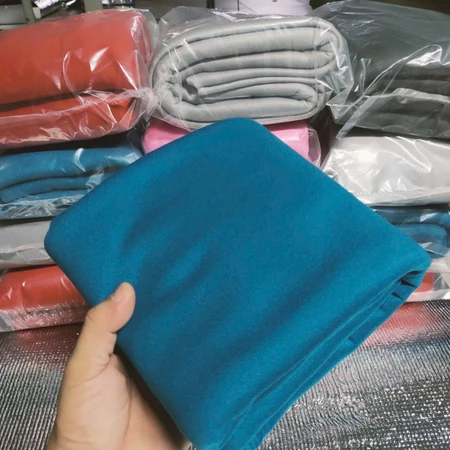 CHĂN NỈ VĂN PHÒNG (1m2 x 1m7), chăn nằm văn phòng, cty, cắm trại, vv..... mềm mại, ấm áp